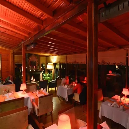 Hotell Tree Tops Park