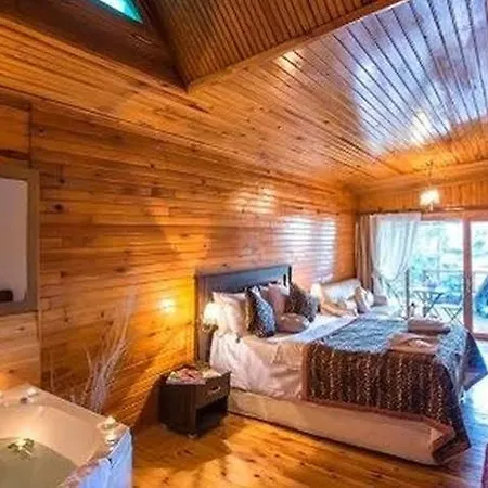 Hotell Tree Tops Park