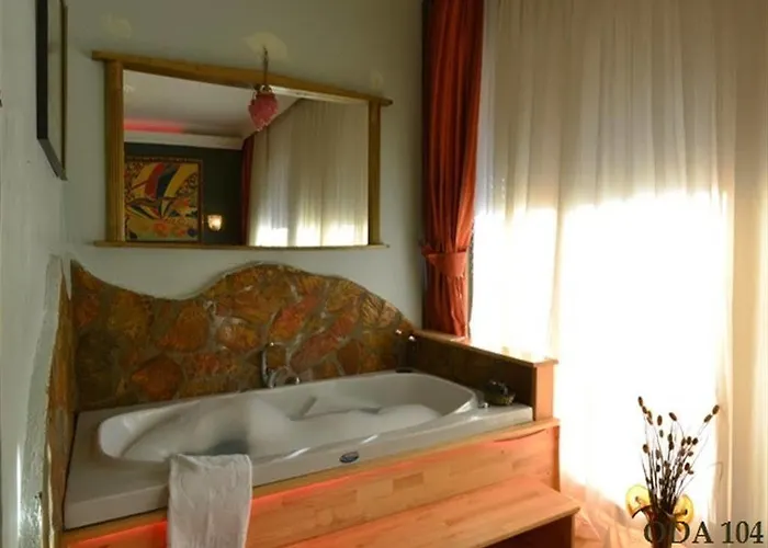 Tree Tops Park מלון *