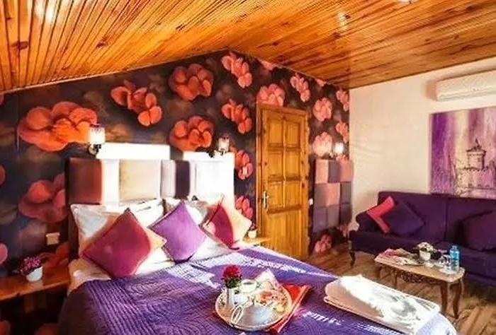 Tree Tops Park מלון