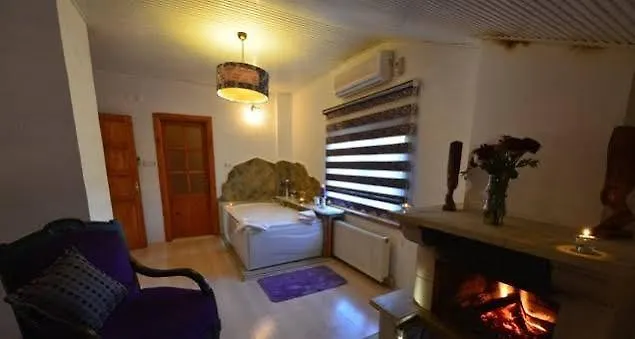 Tree Tops Park אגווה